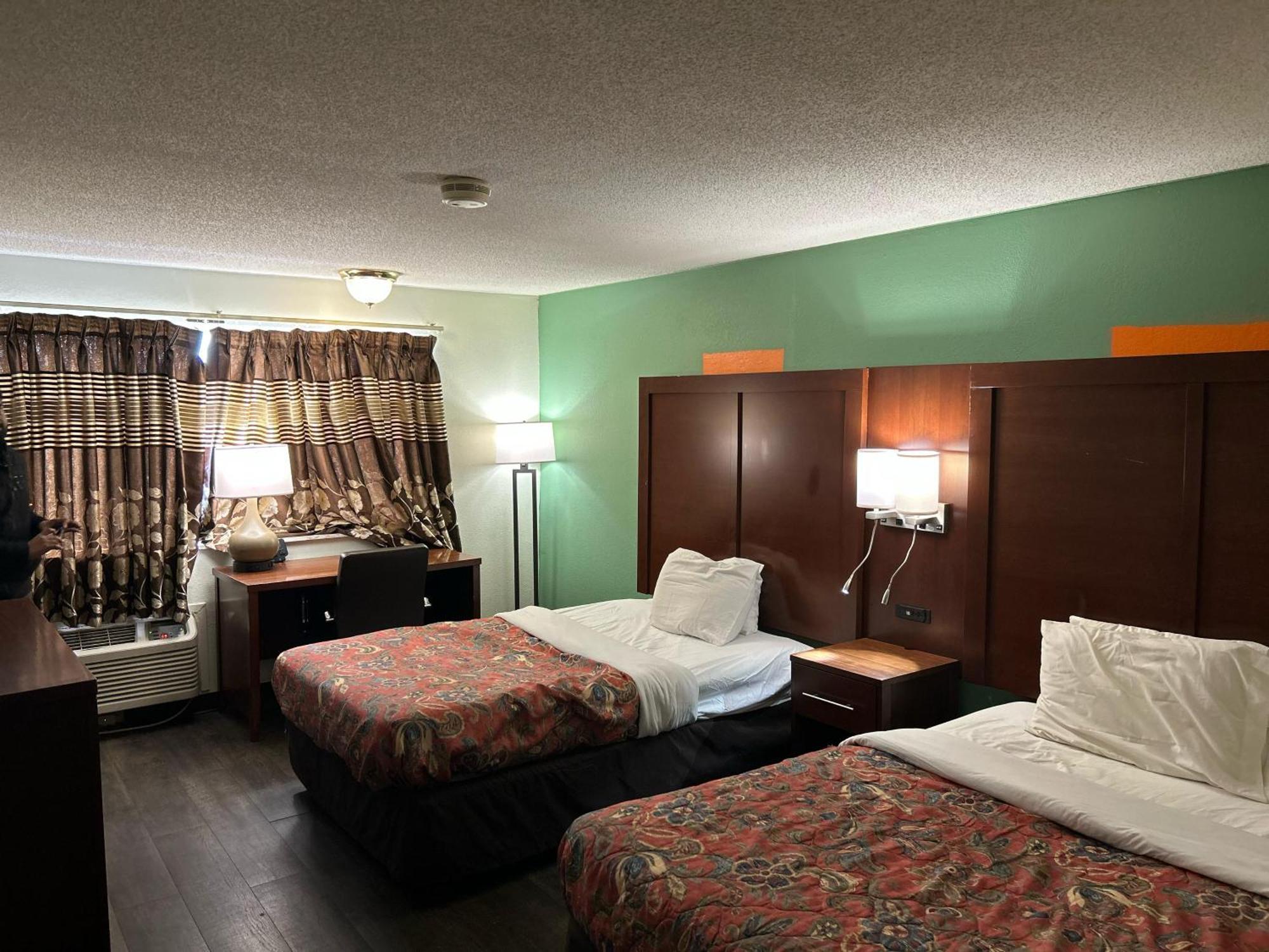 Hillcrest Motel By Oyo Aurora Near Lawrenceburg Dış mekan fotoğraf