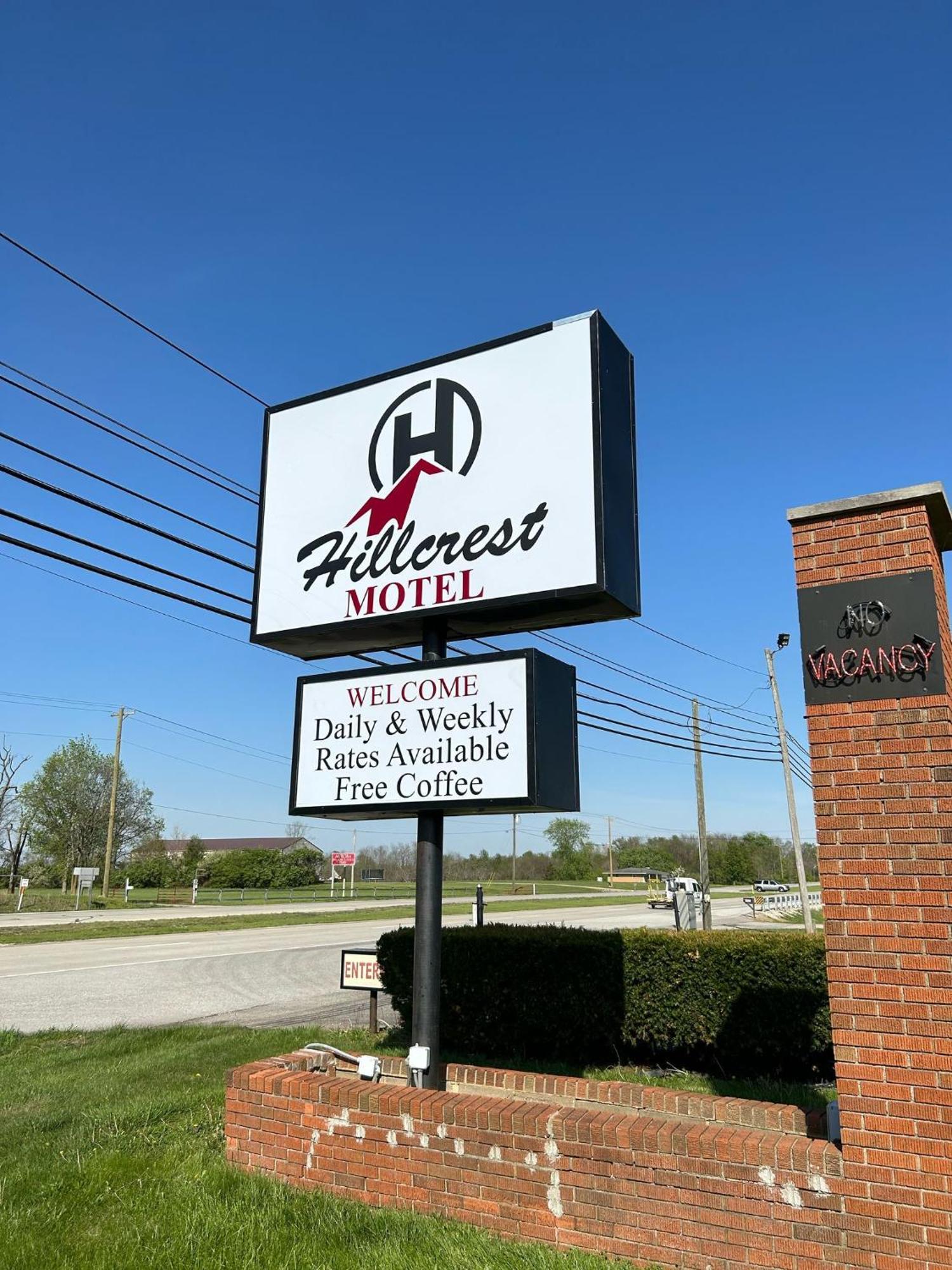 Hillcrest Motel By Oyo Aurora Near Lawrenceburg Dış mekan fotoğraf